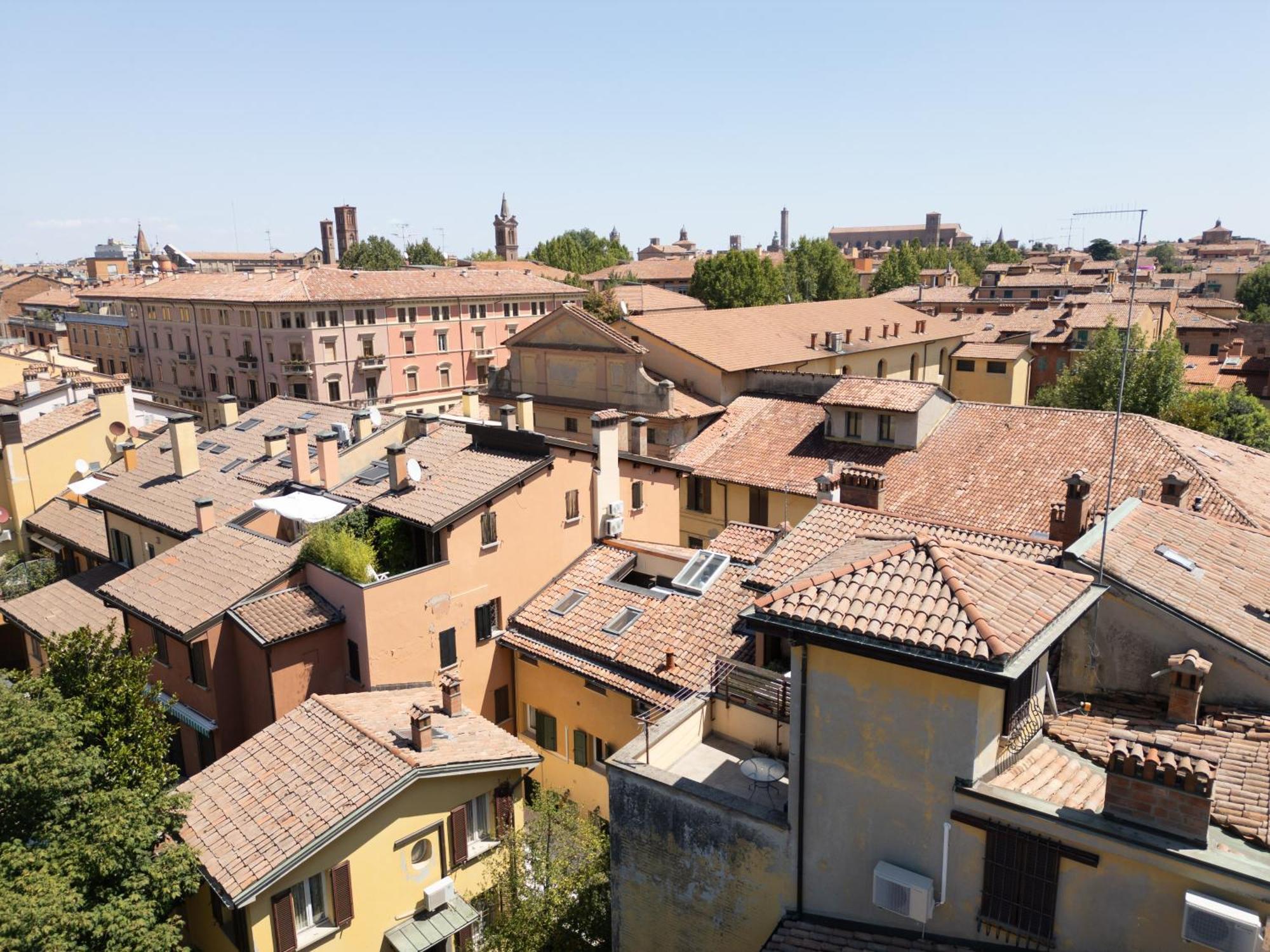 Frassinago Deluxe Suites-Bolognarooms エクステリア 写真