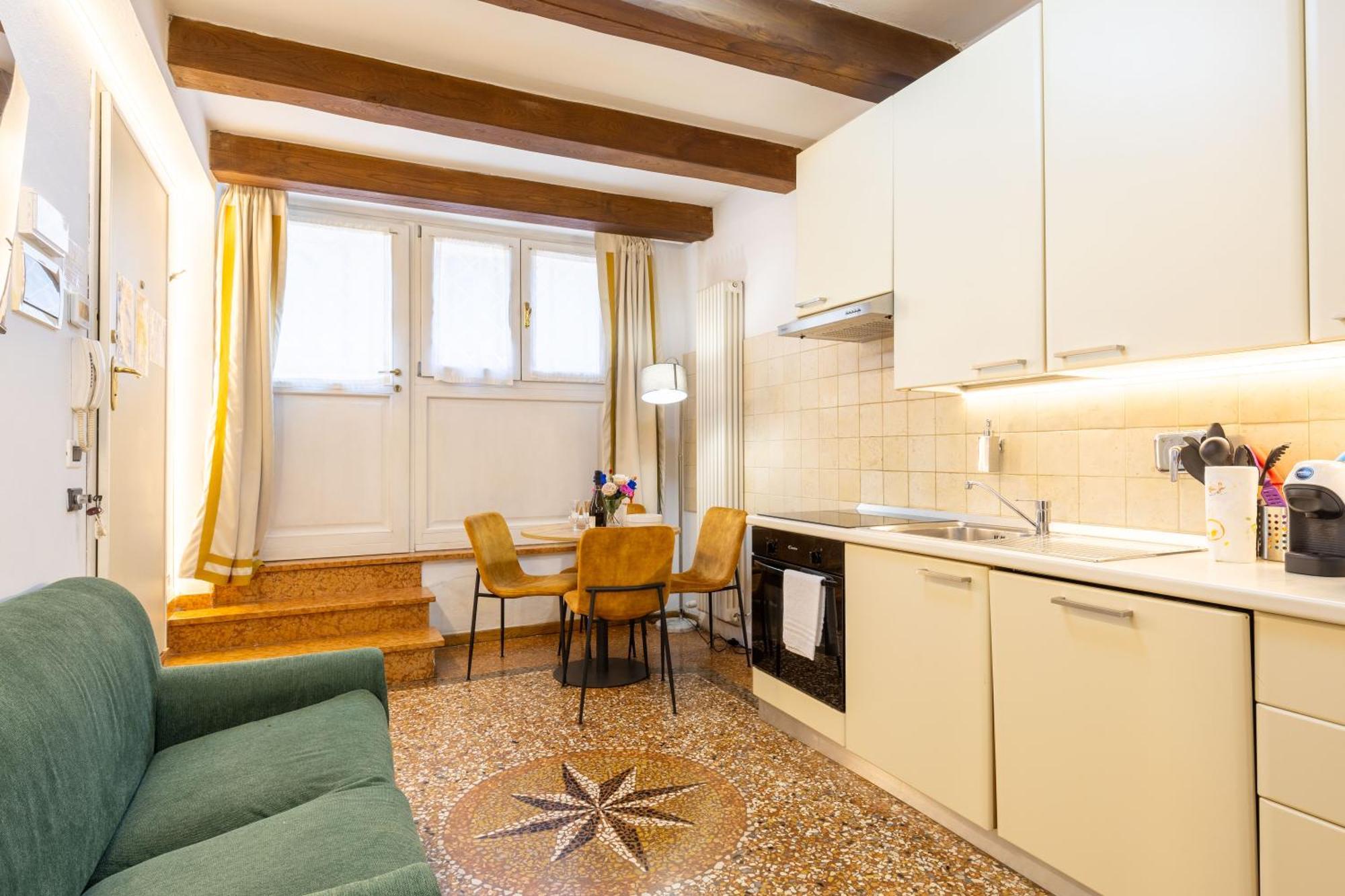 Frassinago Deluxe Suites-Bolognarooms エクステリア 写真