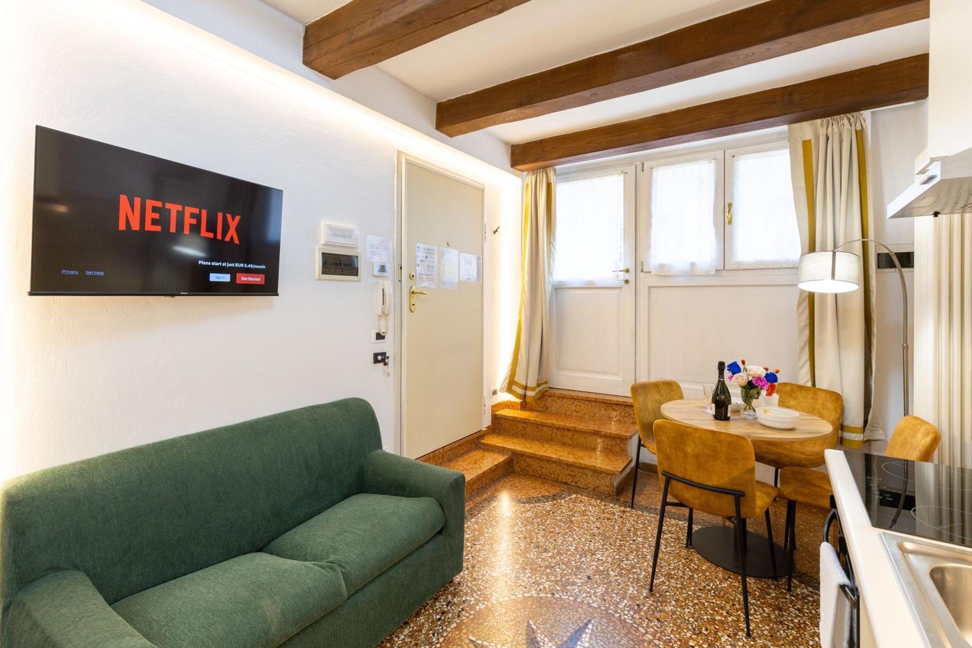Frassinago Deluxe Suites-Bolognarooms エクステリア 写真